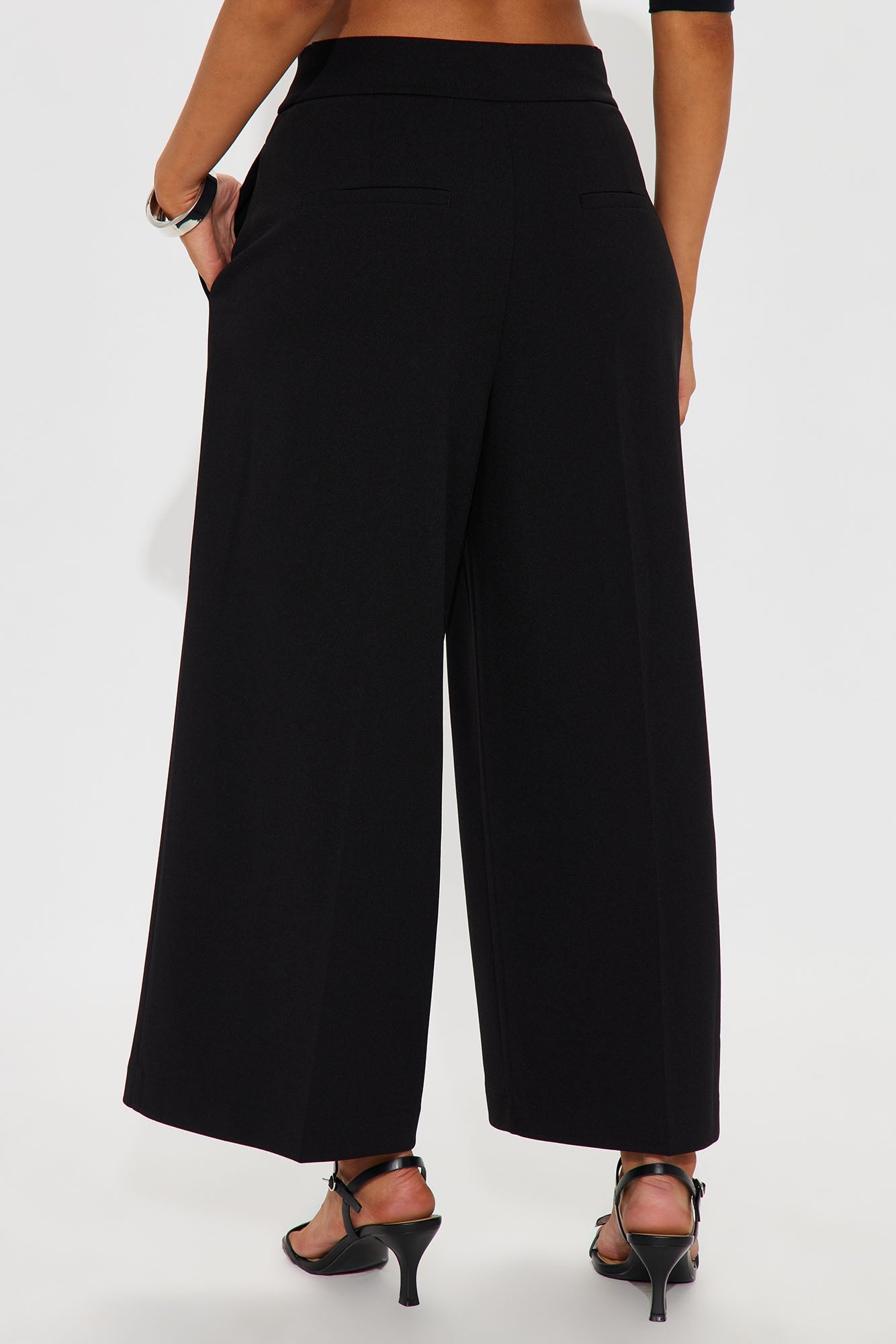 Maybe It's Me Cropped Trouser - Black