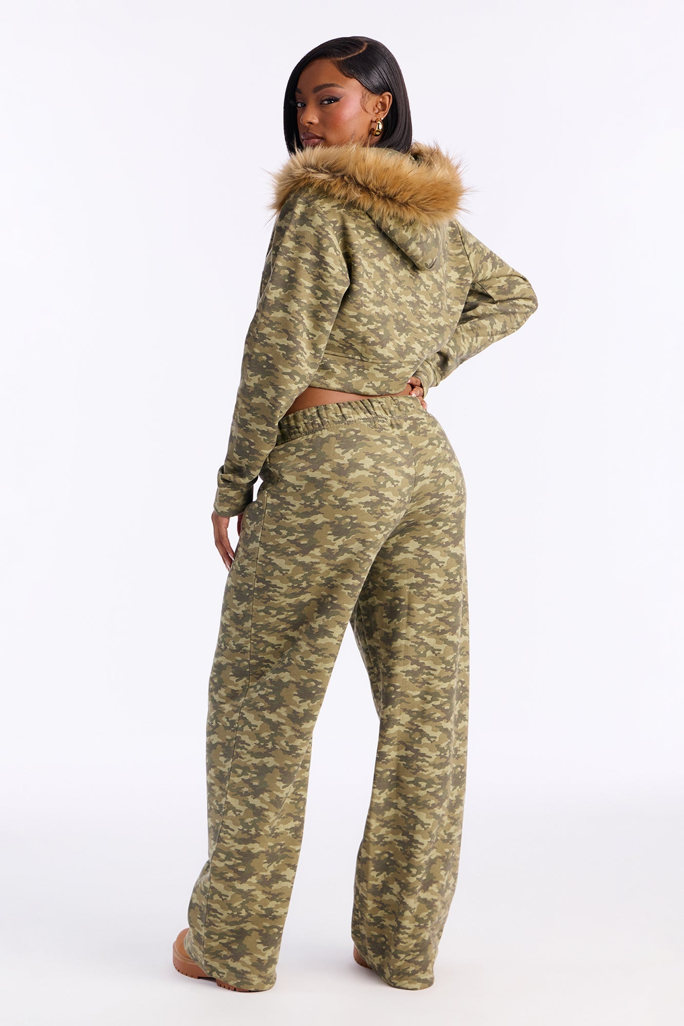 طقم هودي بنمط تمويه من كودي - تمويه