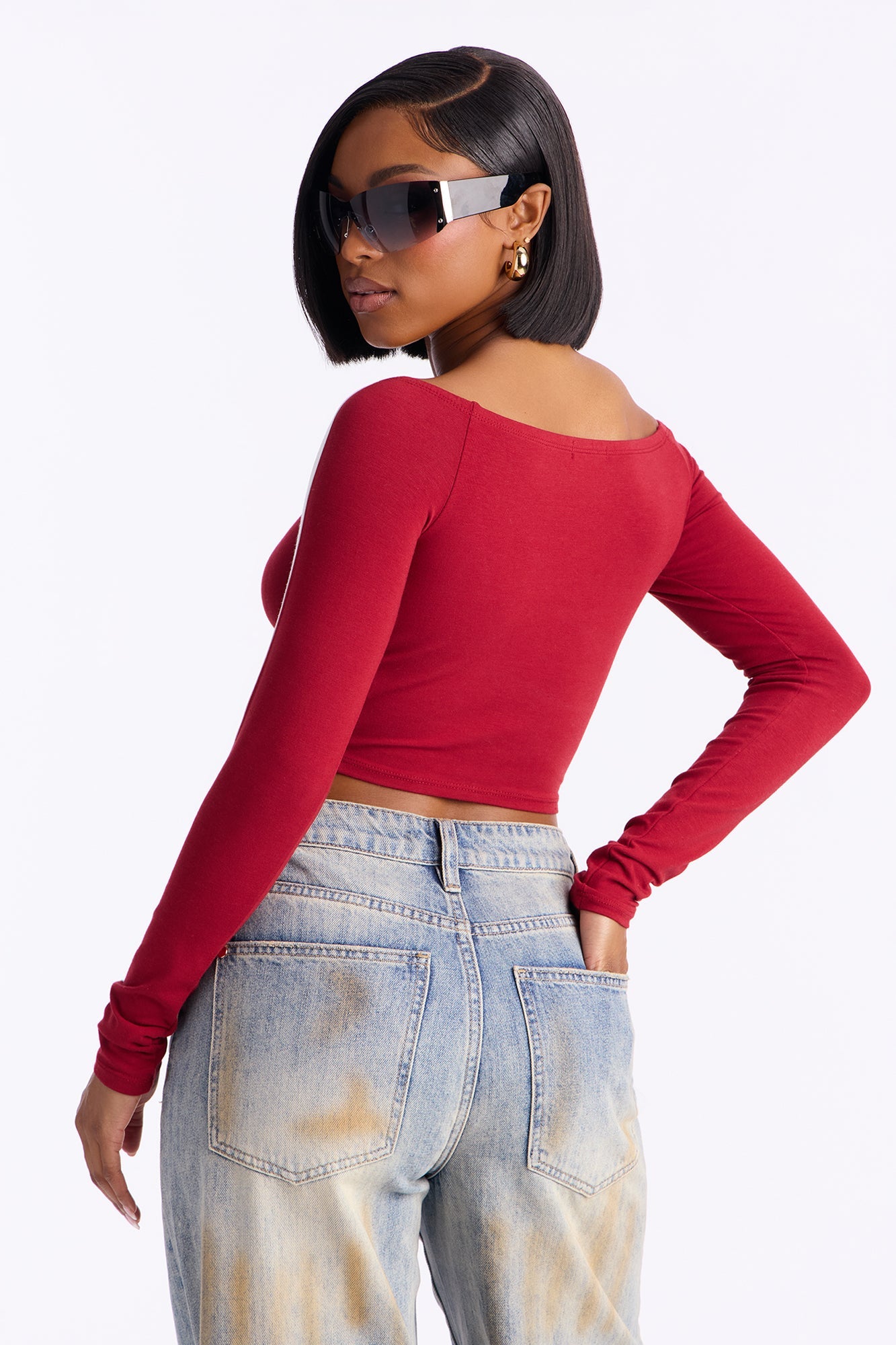 بلوزة كيلسي بأكمام طويلة ومكشوفة الكتفين - بورجوندي