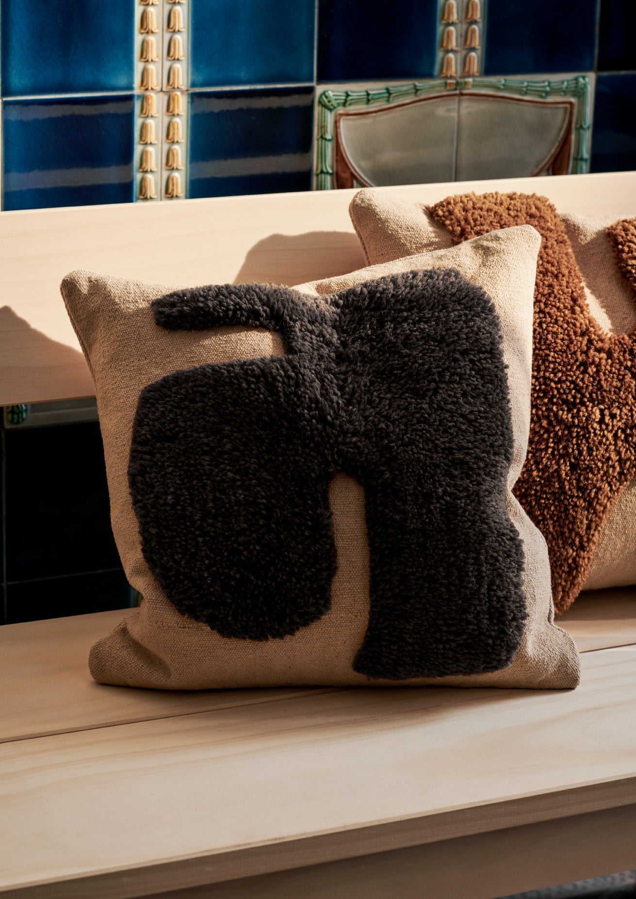 Open Box - Lay Cushion - Square/Dark Brown