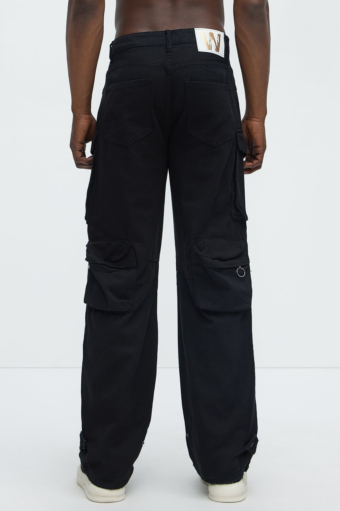 جينز كارجو باجي وي غوتا جو - أسود