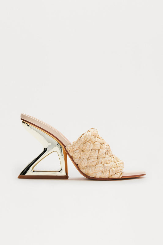 Evari Raffia Novelty Wedges - Nude