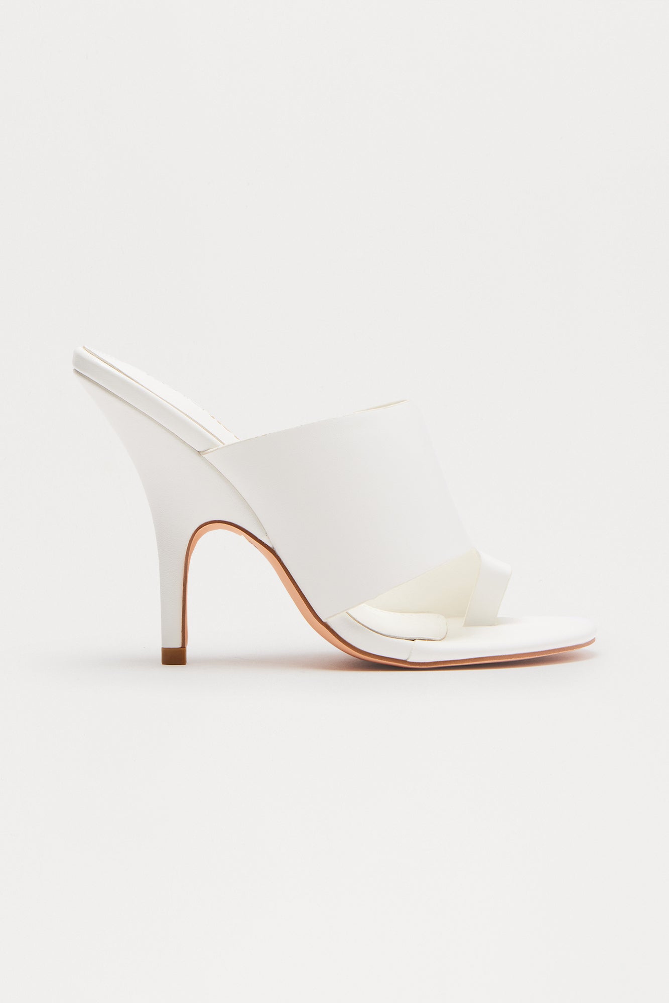Nicolette Faux Leather Toe Ring Mules - White