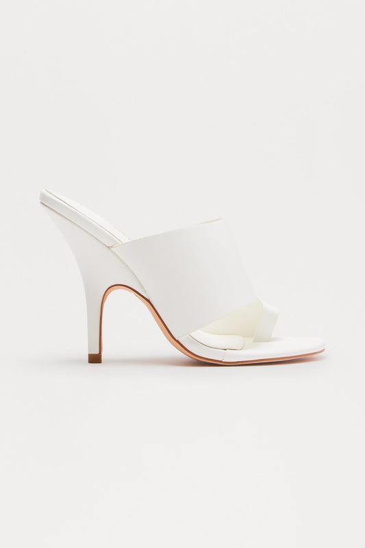 Nicolette Faux Leather Toe Ring Mules - White