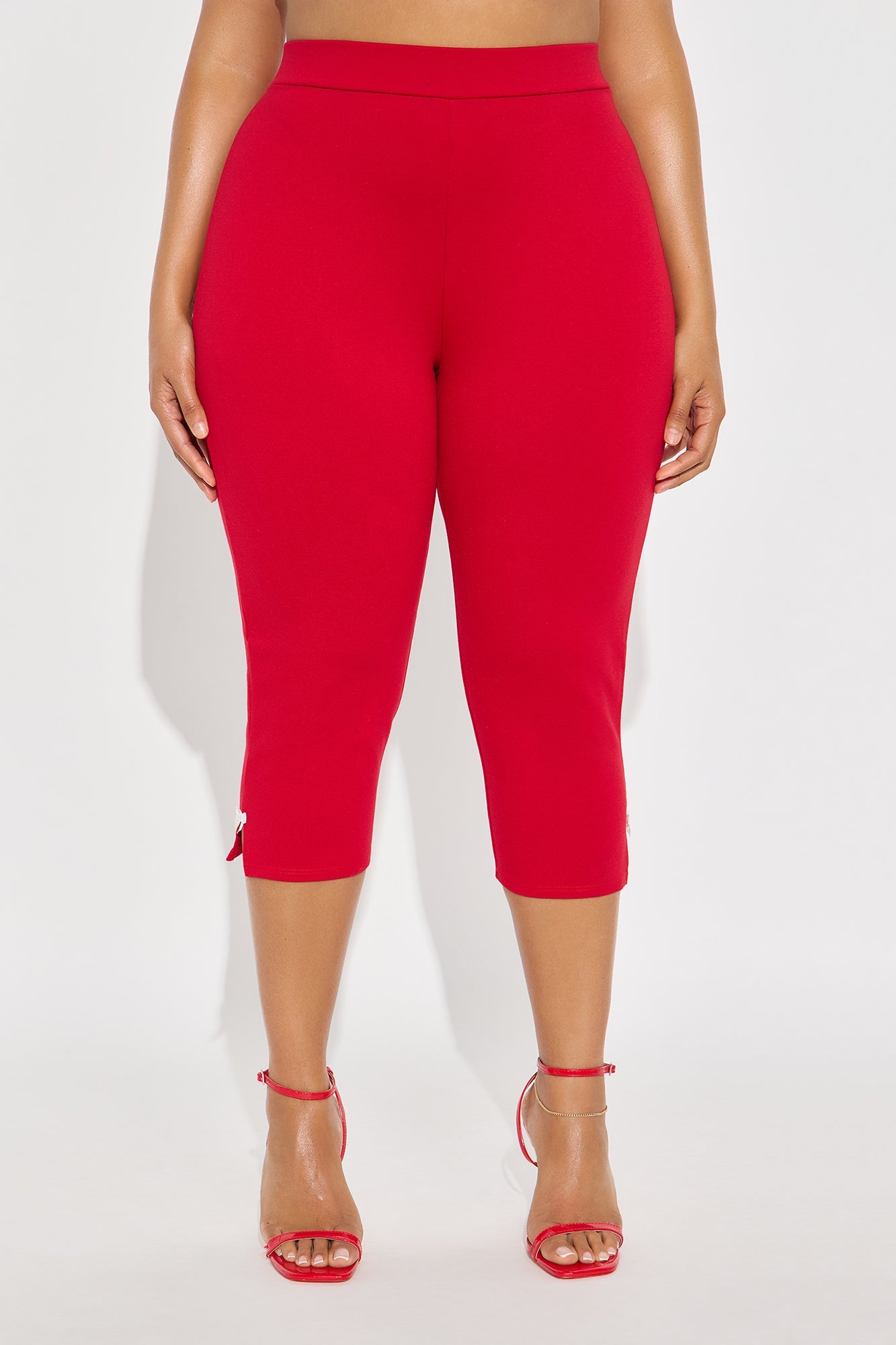 Take A Bow Capri Legging - Red