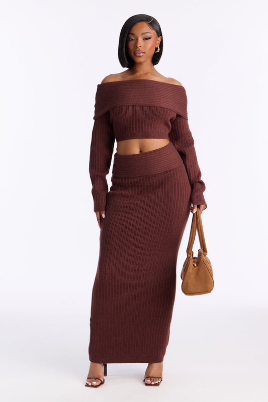 طقم تنورة ماكسي بكنزة نيفيا - شوكولاتة