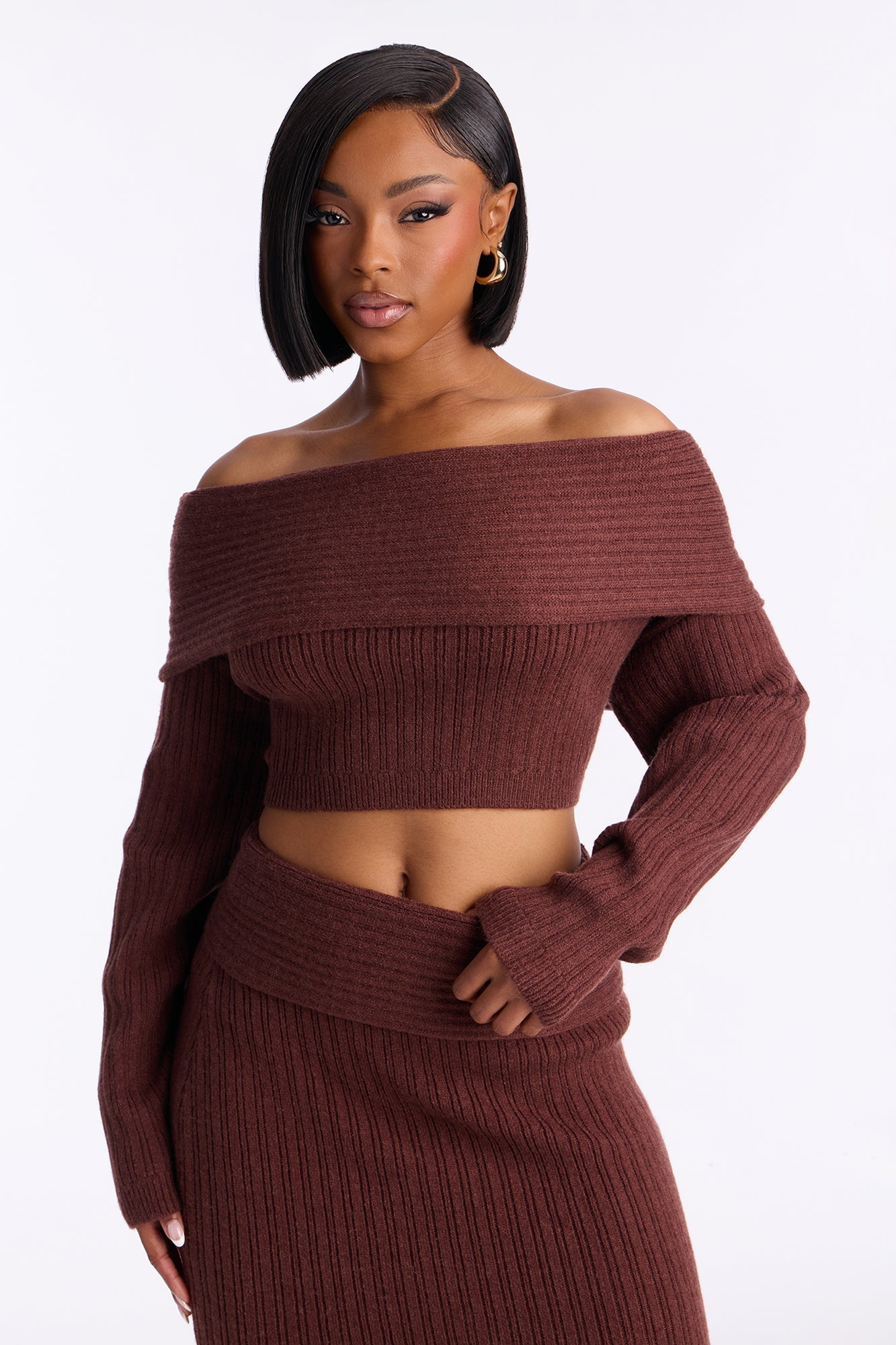 طقم تنورة ماكسي بكنزة نيفيا - شوكولاتة