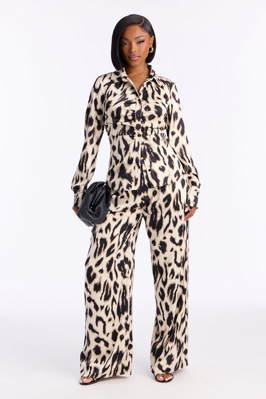 طقم قميص وسروال ساتان نيفيا - أسود/مجموعة