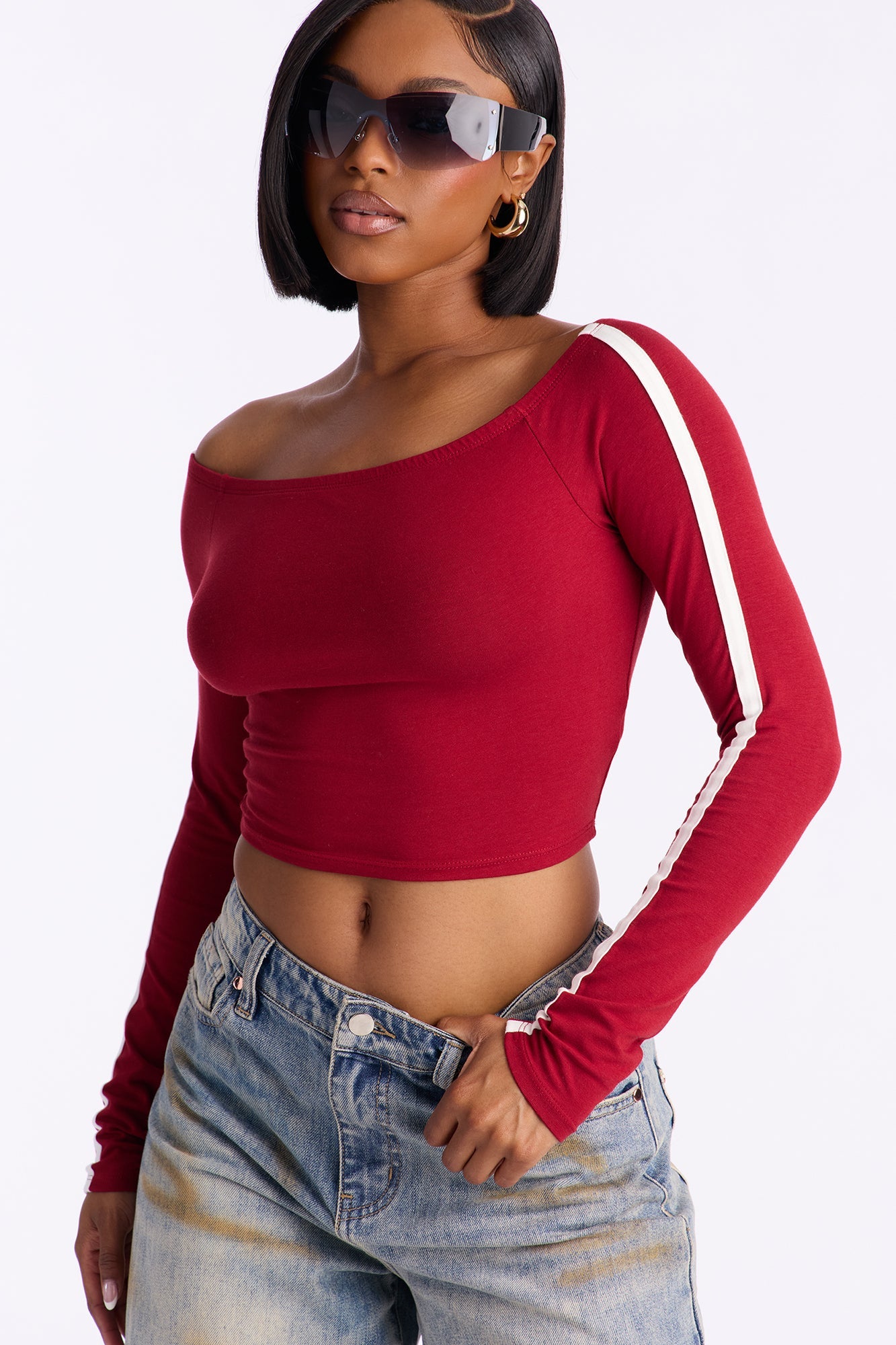 بلوزة كيلسي بأكمام طويلة ومكشوفة الكتفين - بورجوندي