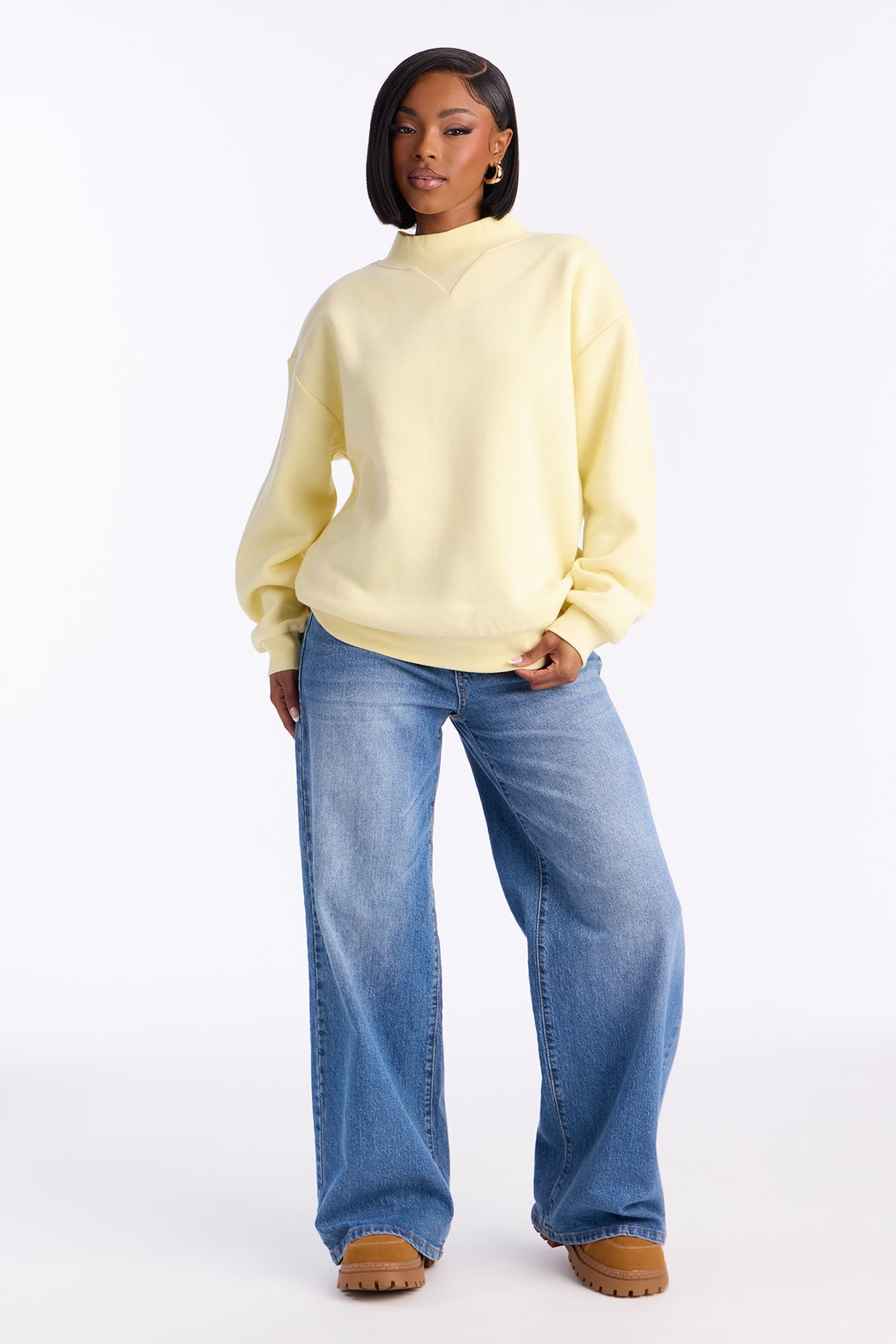 سويت شيرت كلاسيكي برقبة مرتفعة - أصفر زبدة