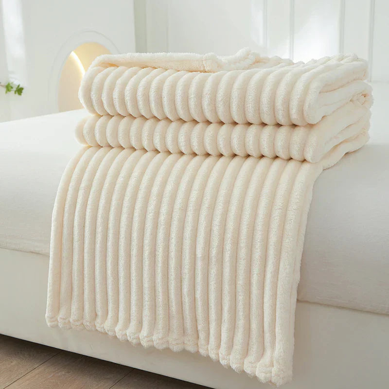 CozyStripe – Brede Gestreepte Flanellen Fleece Deken – Warmte & Comfort