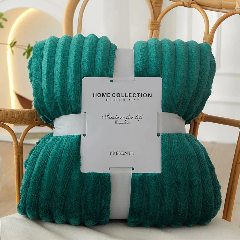 CozyStripe – Brede Gestreepte Flanellen Fleece Deken – Warmte & Comfort