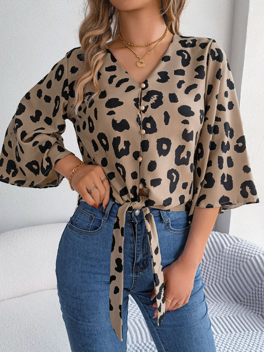 Elena - Stijlvolle Dames Blouse Luipaard Knoop