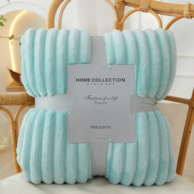 CozyStripe – Brede Gestreepte Flanellen Fleece Deken – Warmte & Comfort