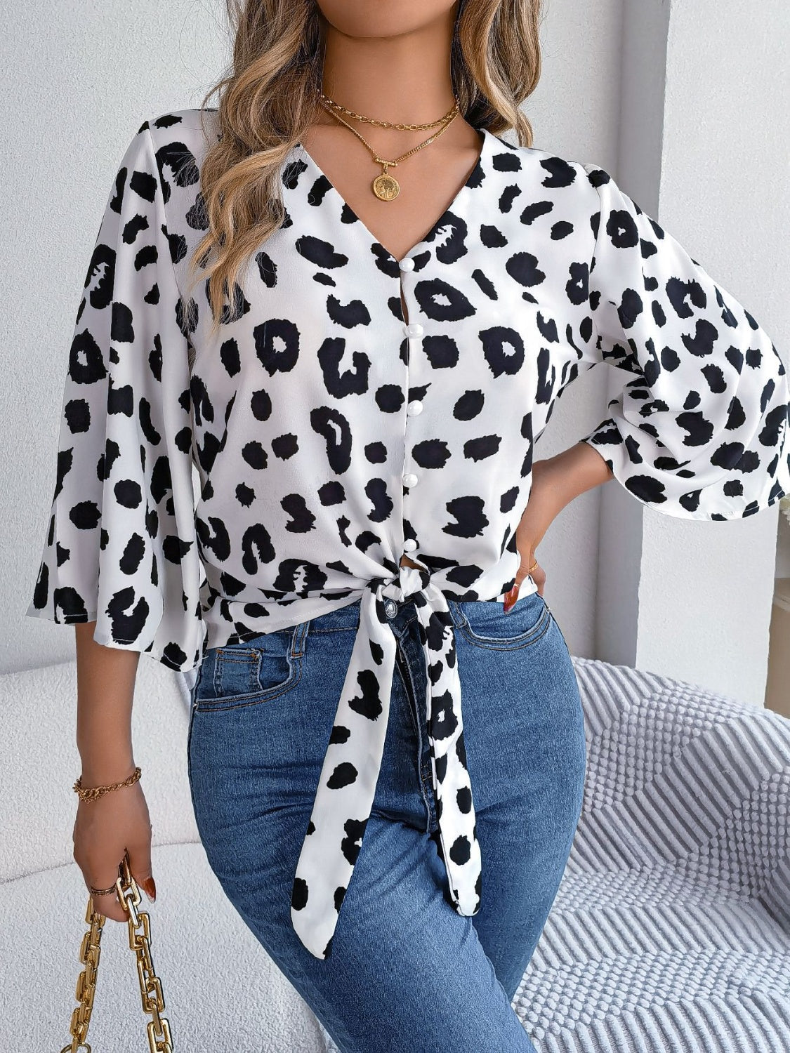 Elena - Stijlvolle Dames Blouse Luipaard Knoop