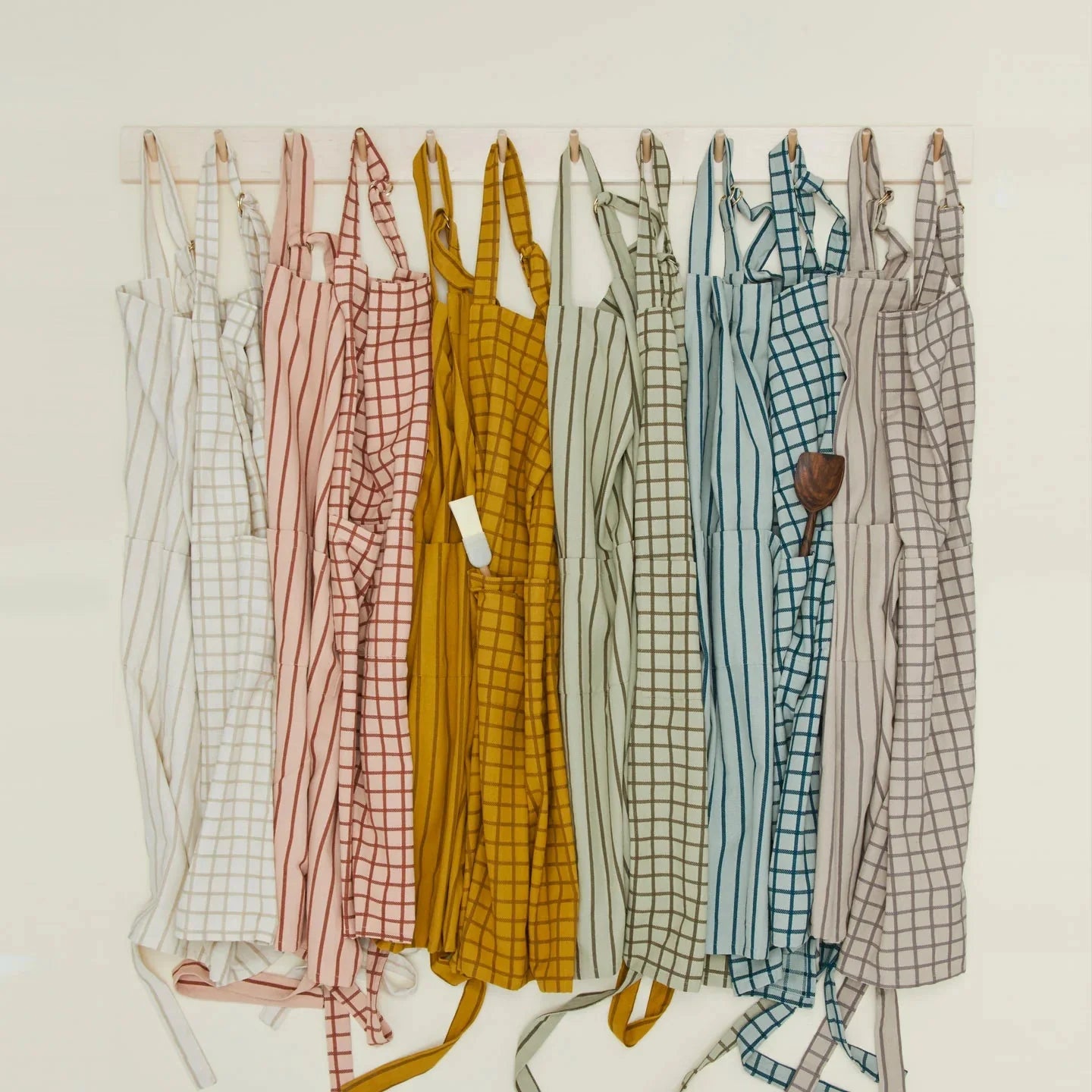Essential Striped Apron