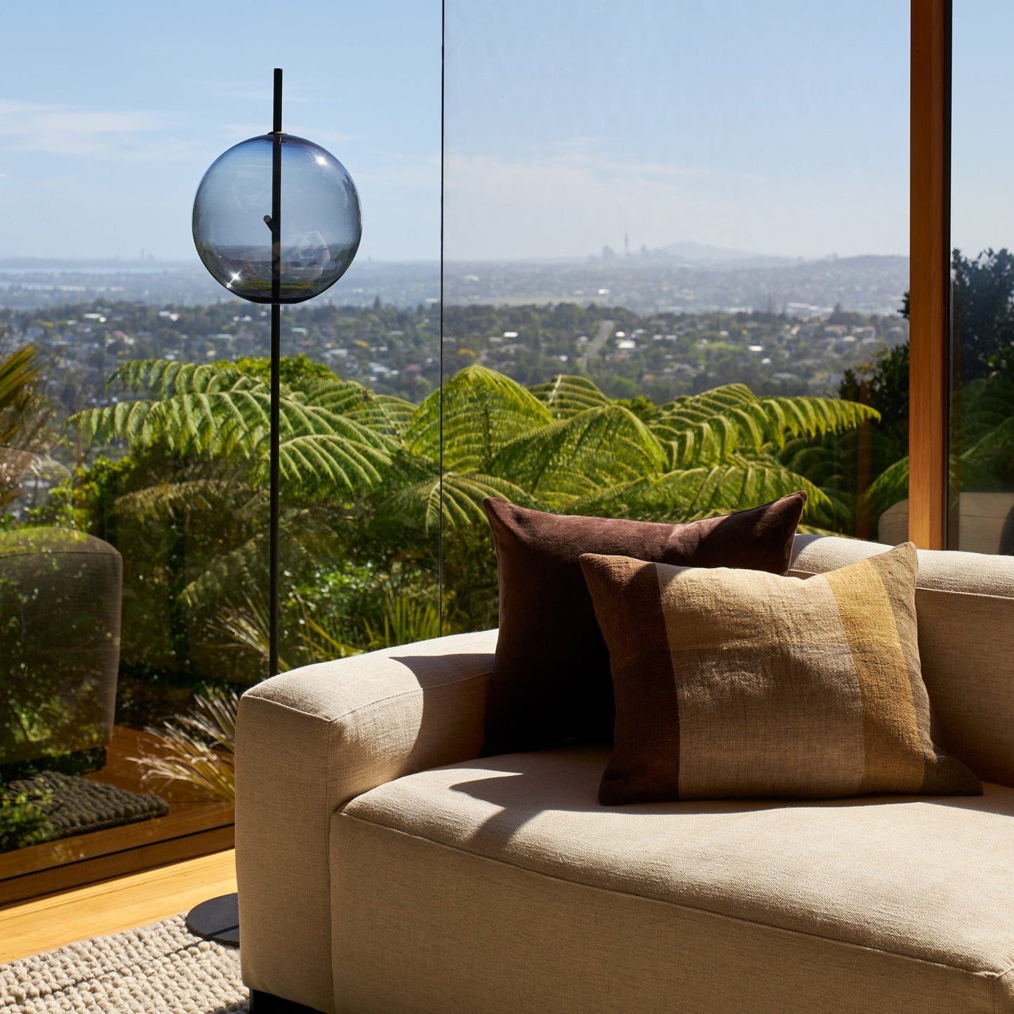 Point Floor Lamp