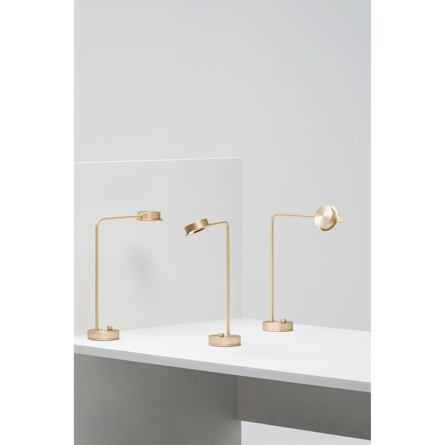 Outlet - w102 Chipperfield Desk Lamp