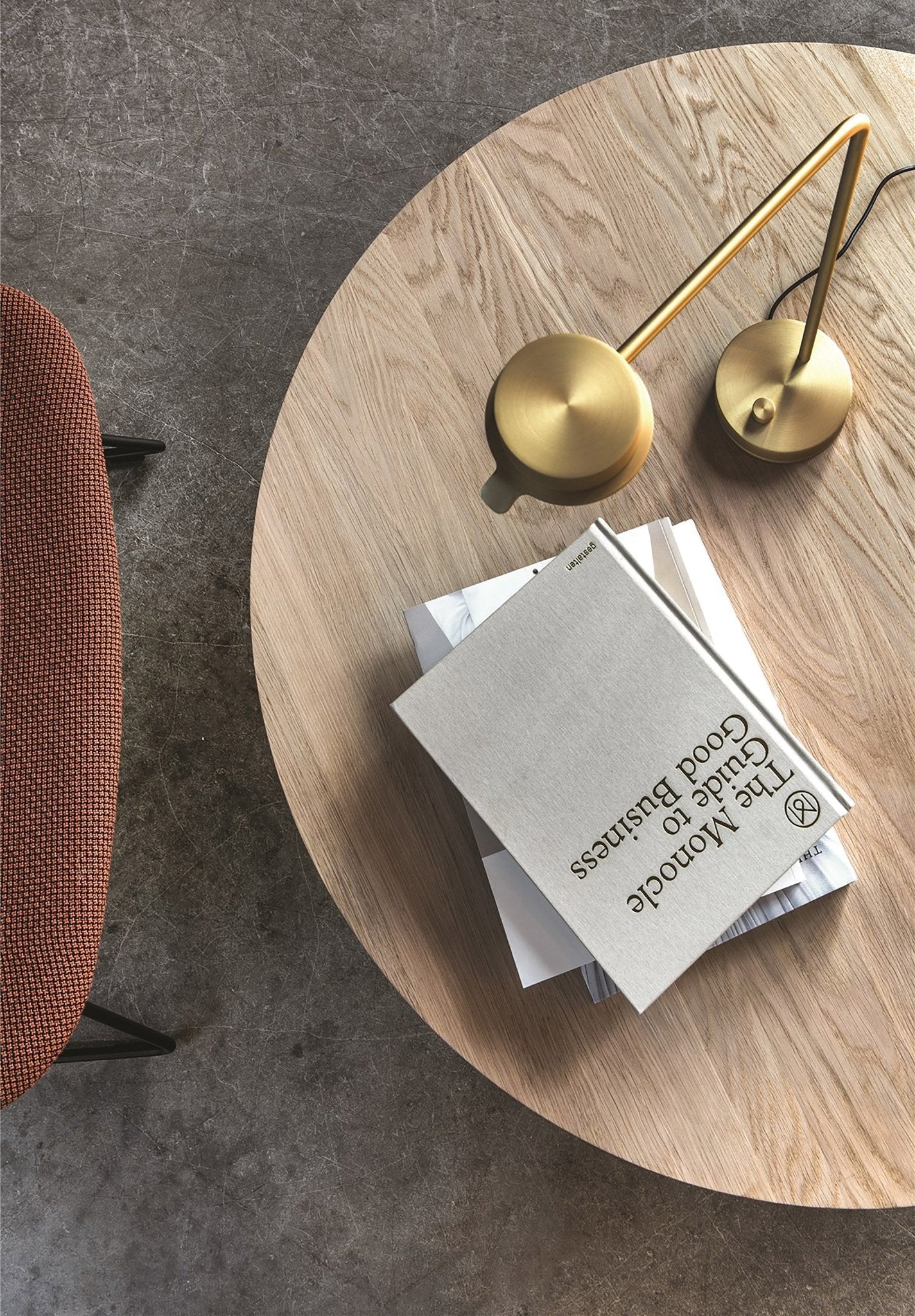 Outlet - w102 Chipperfield Desk Lamp